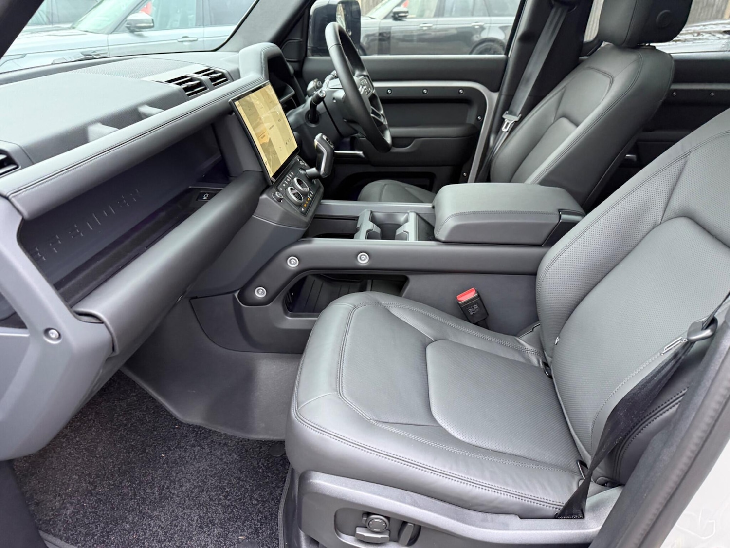 Used Land Rover Defender 2025 for sale - 77285960: Photo 26