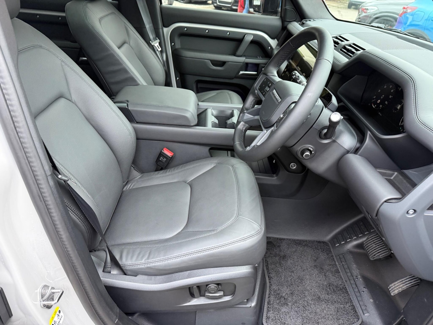 Used Land Rover Defender 2025 for sale - 77285960: Photo 29