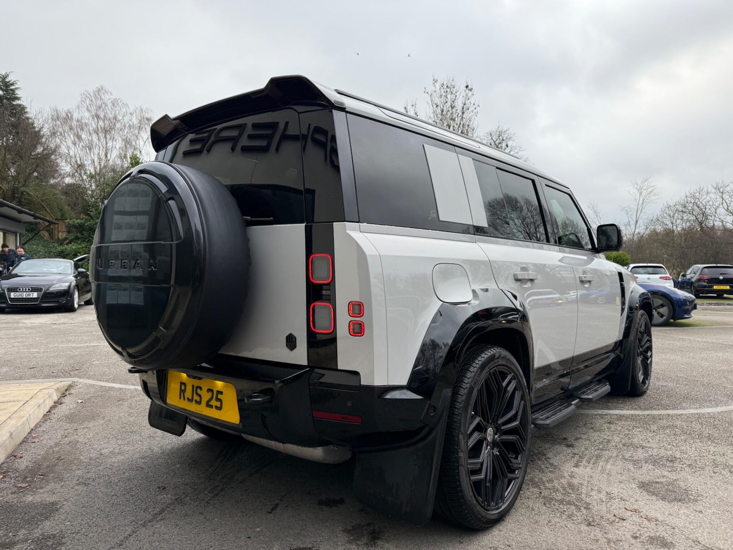 Used Land Rover Defender 2025 for sale - 77285960: Photo 4