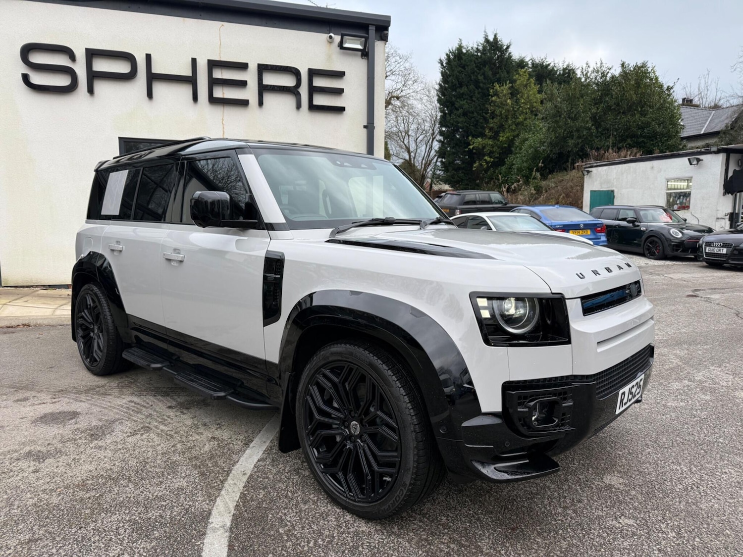 Used Land Rover Defender 2025 for sale - 77285960: Photo 5