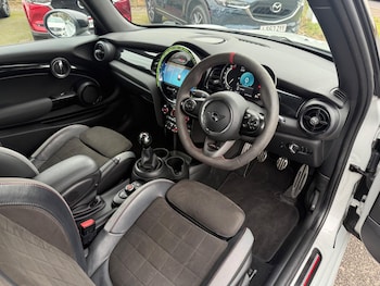 Used MINI Hatch 2021 for sale - 77537250: Photo