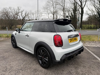 Used MINI Hatch 2021 for sale - 77537250: Photo