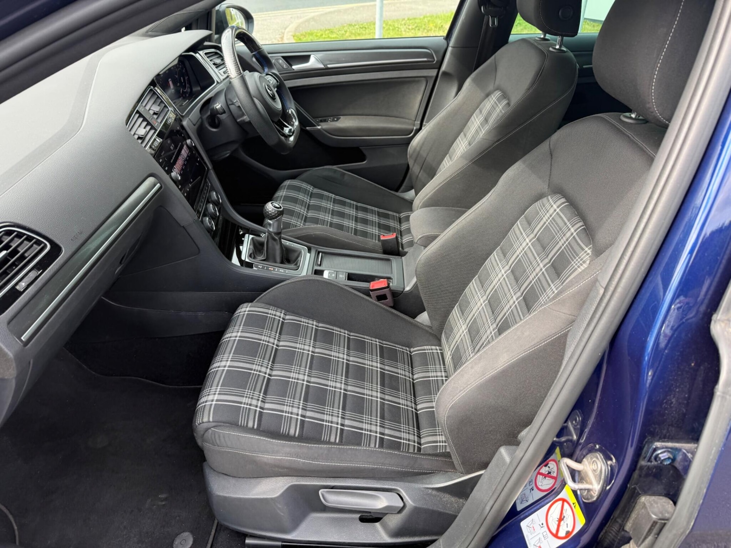 Used Volkswagen Golf 2017 for sale - 78047144: Photo 37