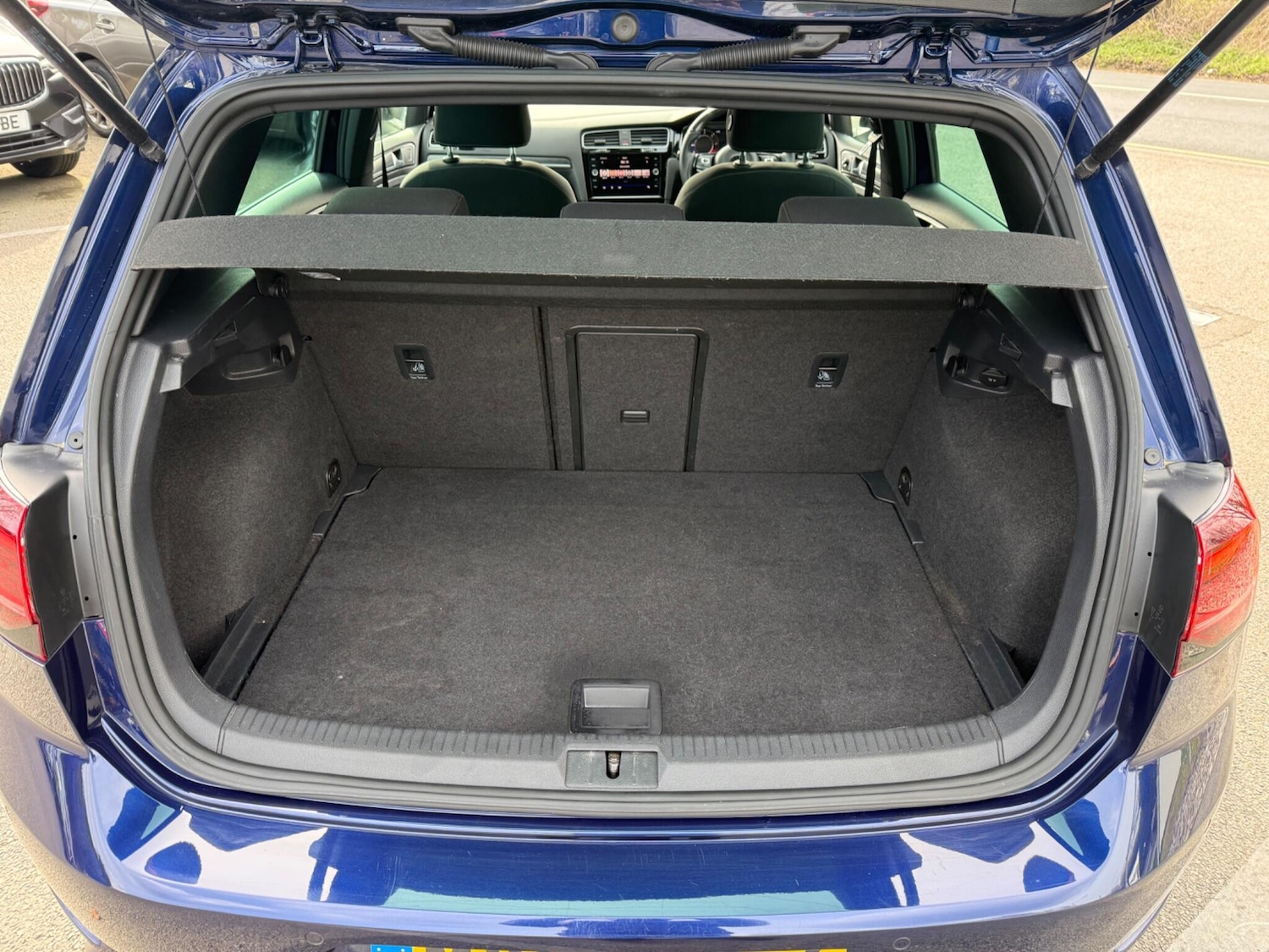 Used Volkswagen Golf 2017 for sale - 78047144: Photo 43