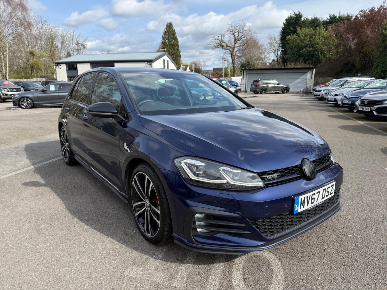 Used Volkswagen Golf 2017 for sale - 78047144: Photo 5