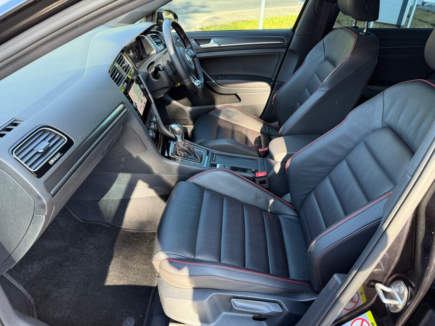 Used Volkswagen Golf 2018 for sale - 77285948: Photo 37