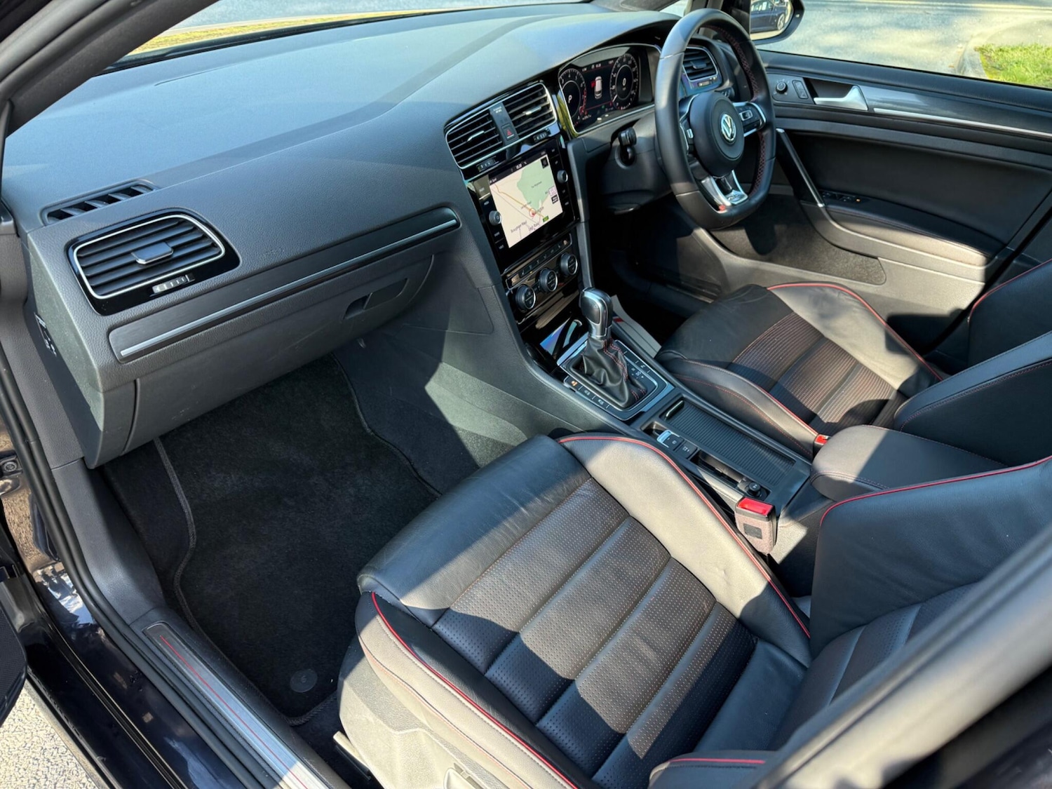 Used Volkswagen Golf 2018 for sale - 77285948: Photo 39