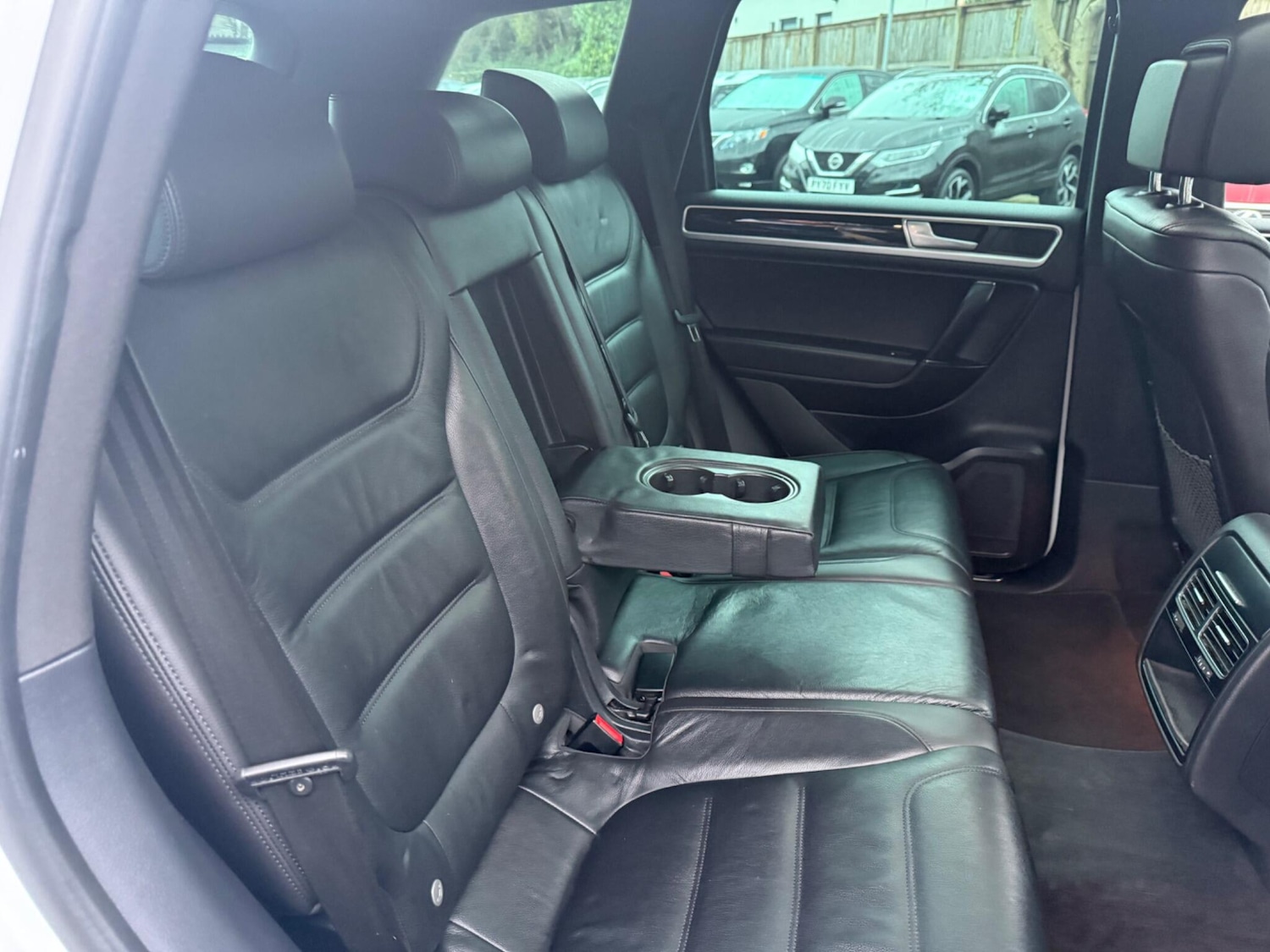 Used Volkswagen Touareg 2016 for sale - 77285949: Photo 24