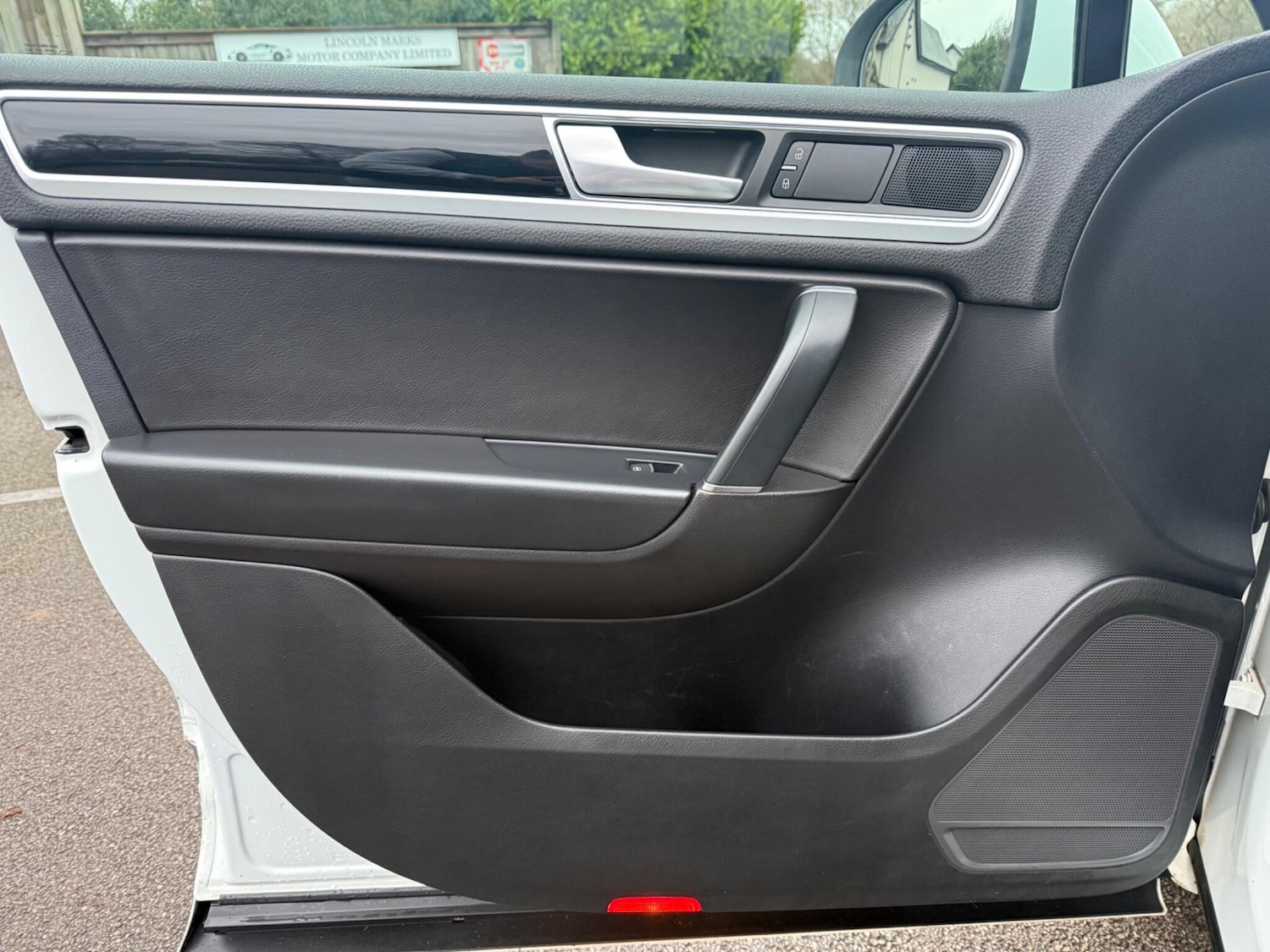 Used Volkswagen Touareg 2016 for sale - 77285949: Photo 26