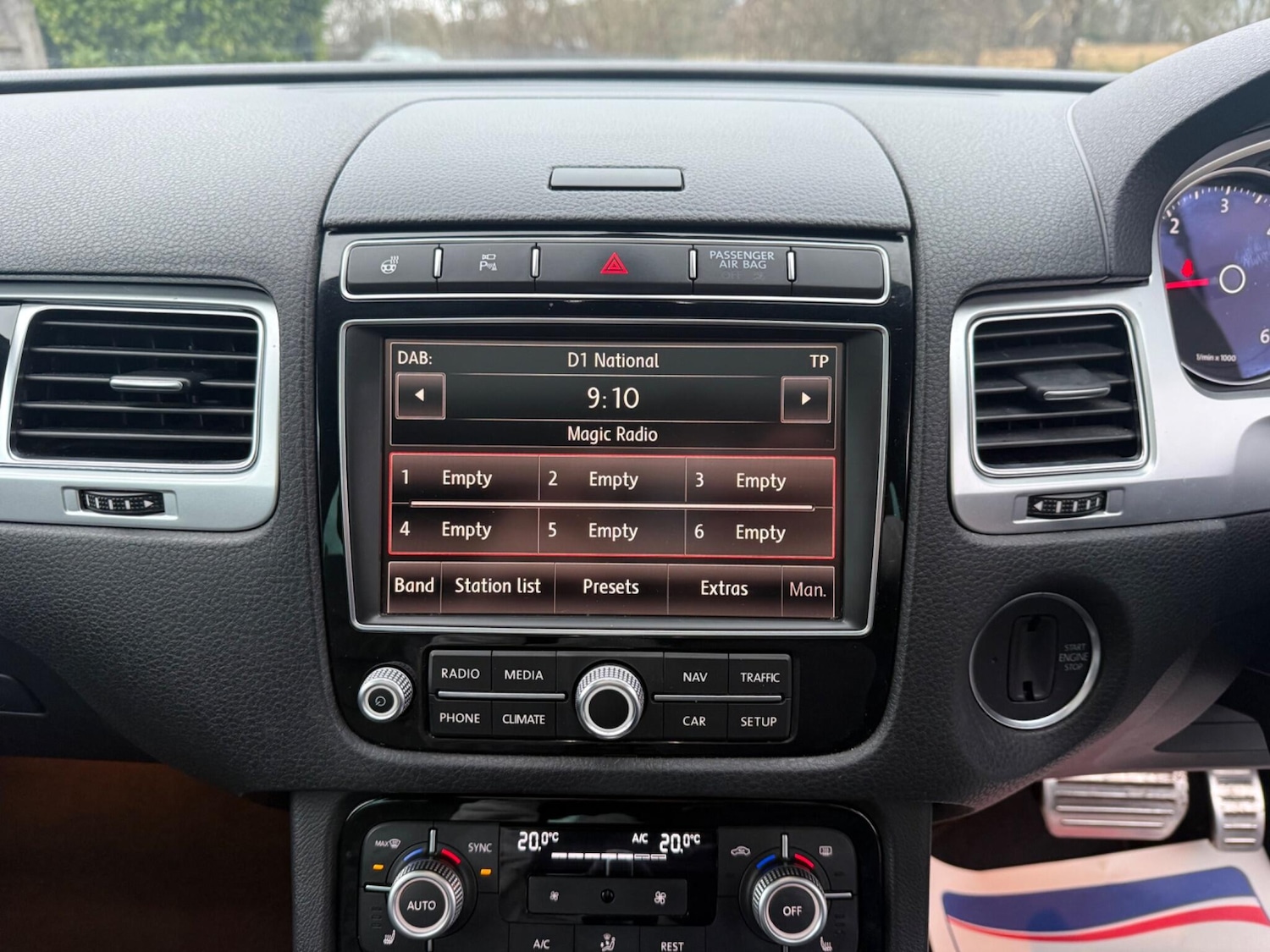 Used Volkswagen Touareg 2016 for sale - 77285949: Photo 31