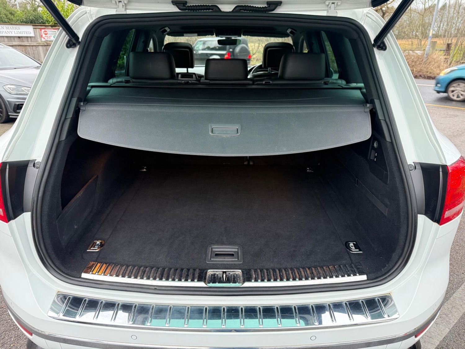 Used Volkswagen Touareg 2016 for sale - 77285949: Photo 34