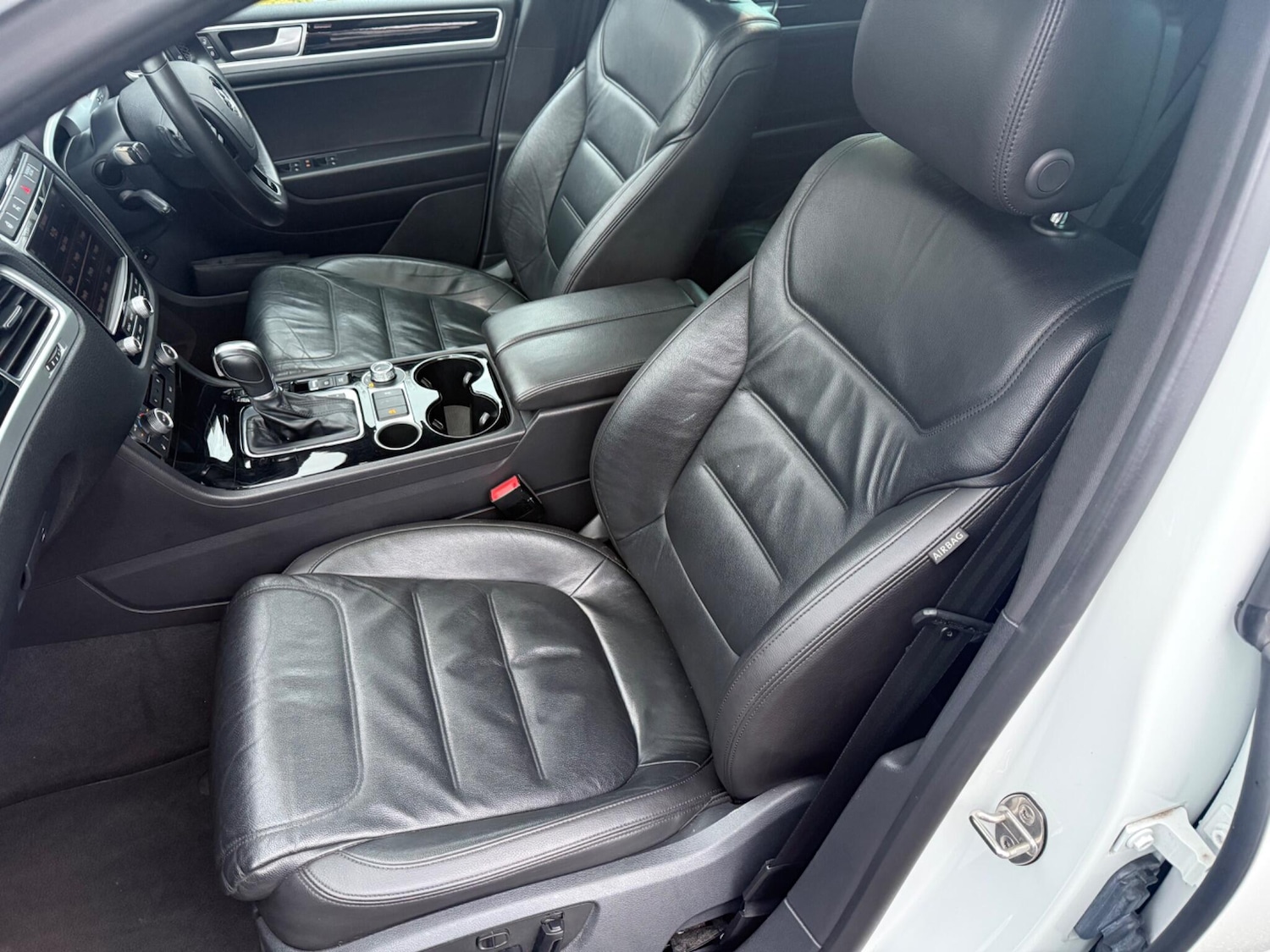 Used Volkswagen Touareg 2016 for sale - 77285949: Photo 39