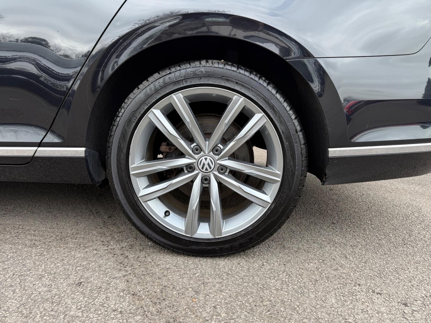 Used Volkswagen Passat 2015 for sale - 77824482: Photo 28