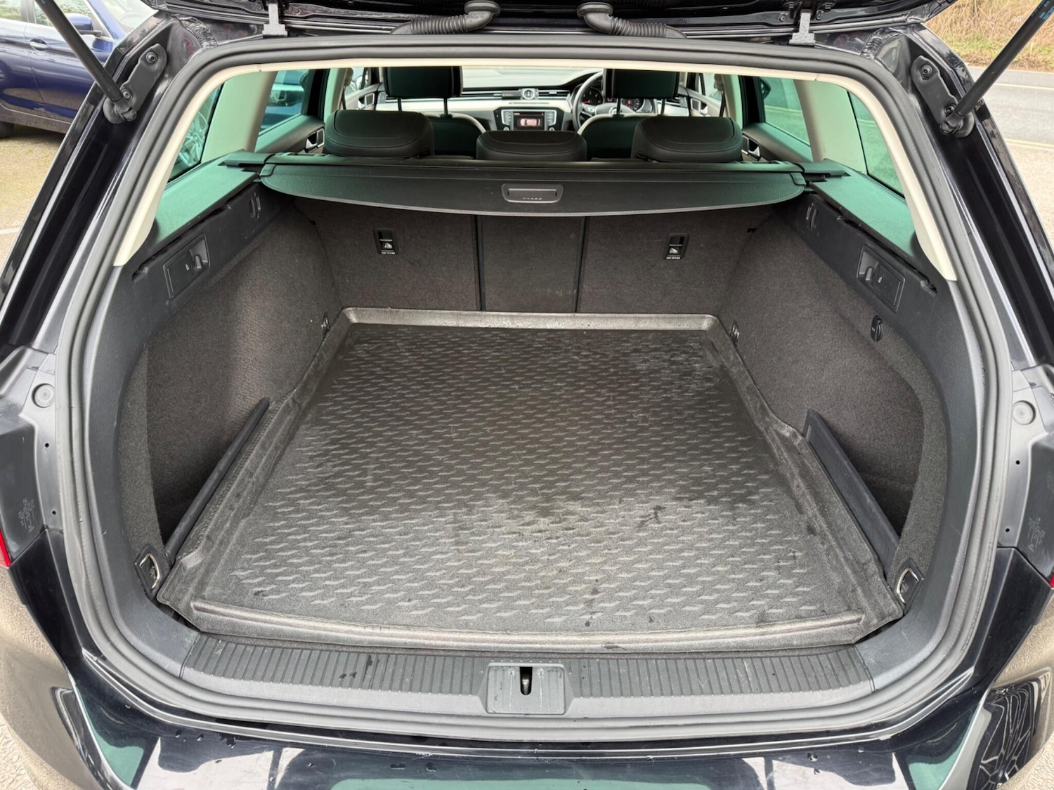 Used Volkswagen Passat 2015 for sale - 77824482: Photo 33