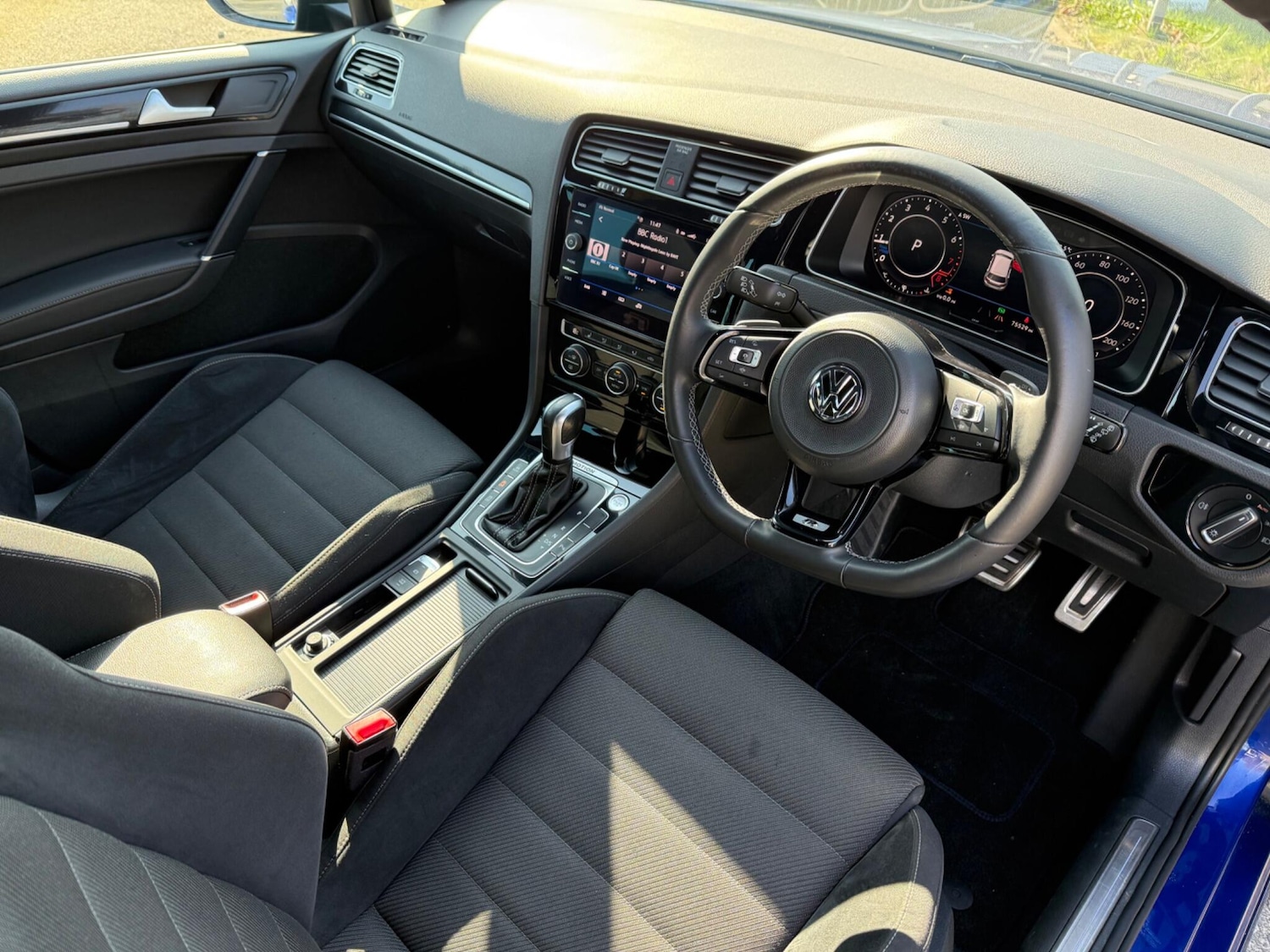 Used Volkswagen Golf 2020 for sale - 77768777: Photo 2