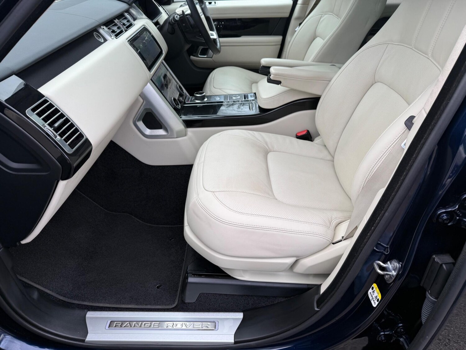 Used Land Rover Range Rover 2021 for sale - 77598131: Photo 35