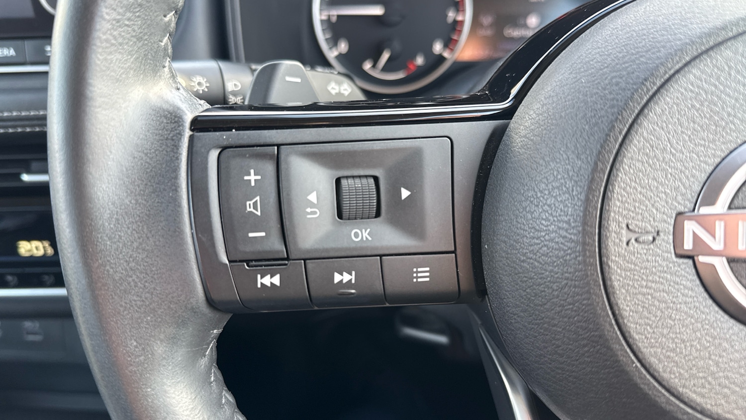 Used Nissan X-Trail 2023 for sale - 77745365: Photo 26