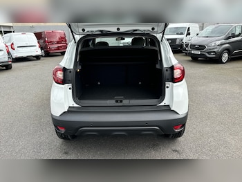 Used Renault Captur 2019 for sale - 75653290: Photo