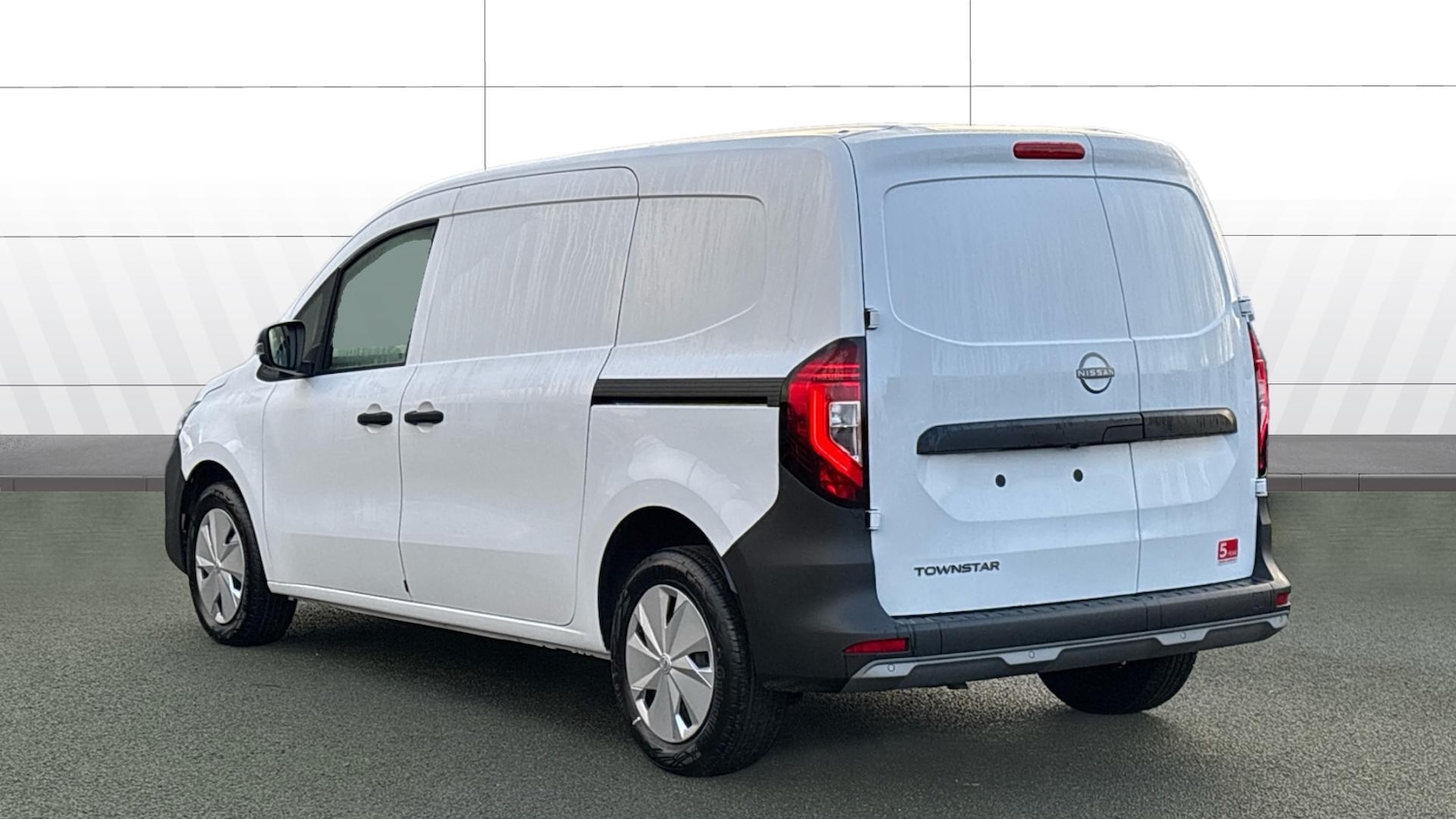 Used Nissan Other 2025 for sale - 77195638: Photo 2