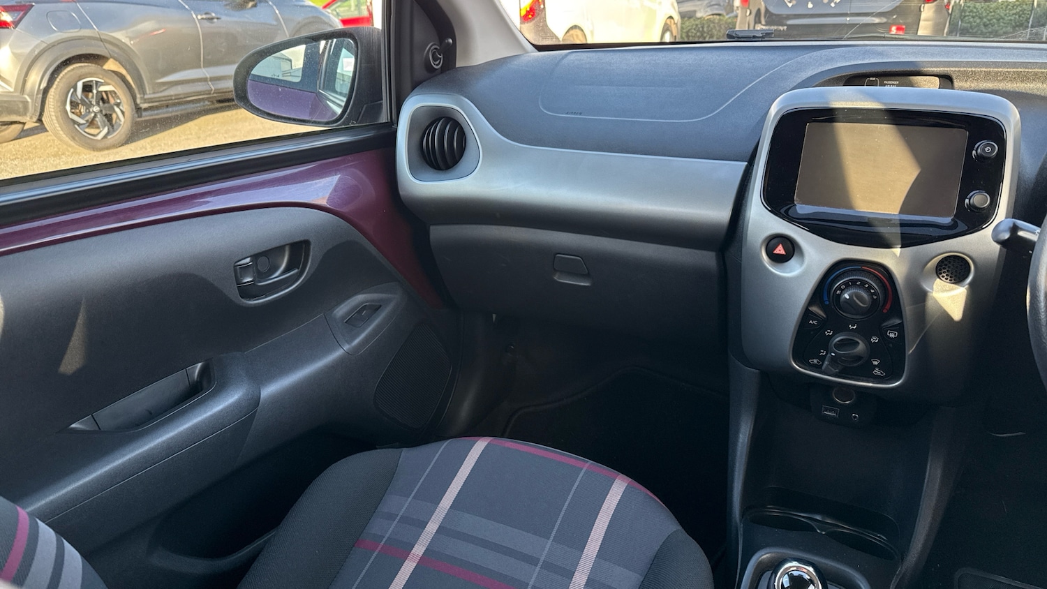 Used Peugeot 108 2016 for sale - 76904877: Photo 14