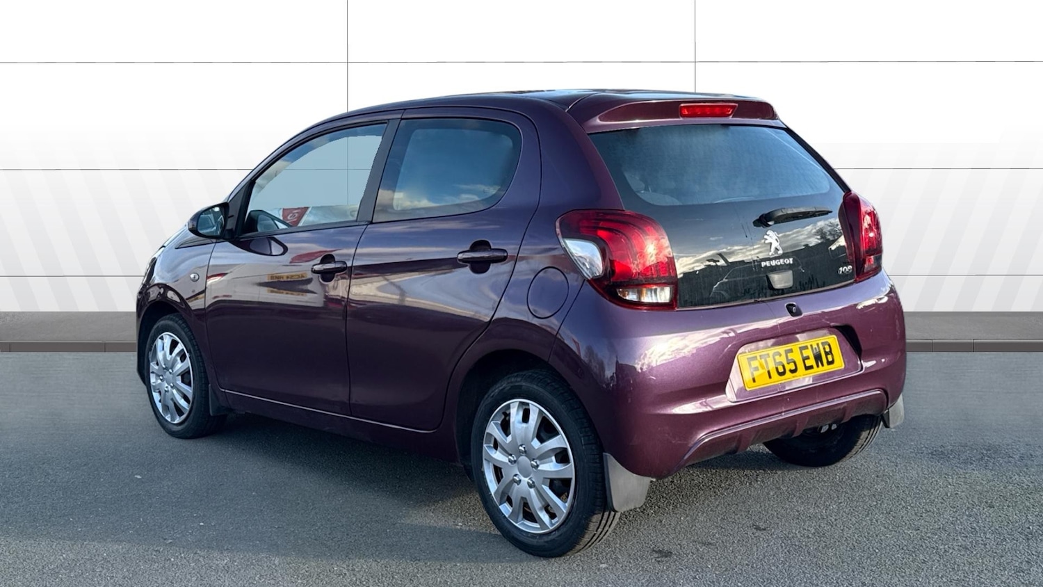 Used Peugeot 108 2016 for sale - 76904877: Photo 2