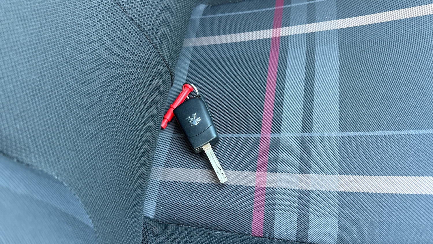 Used Peugeot 108 2016 for sale - 76904877: Photo 20