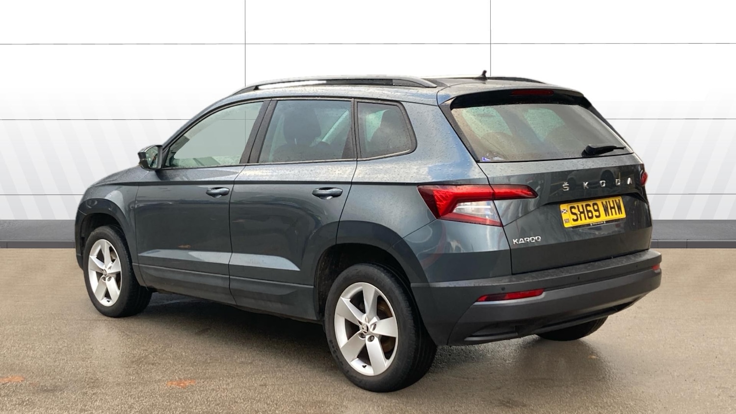 Used Skoda Karoq 2020 for sale - 76766818: Photo 2