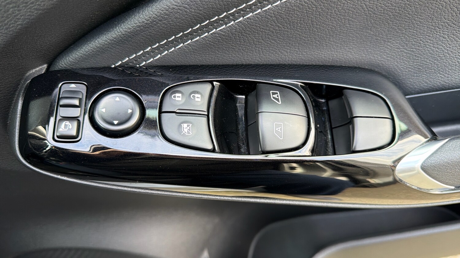 Used Nissan Juke 2024 for sale - 77730745: Photo 33