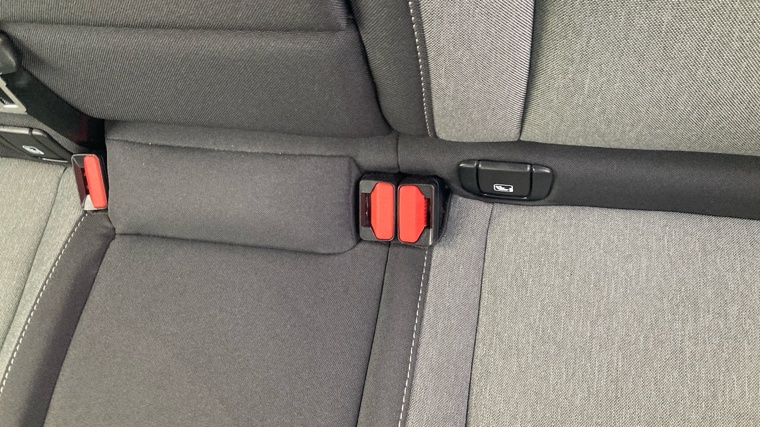 Used Volvo XC40 2023 for sale - 76983827: Photo 17