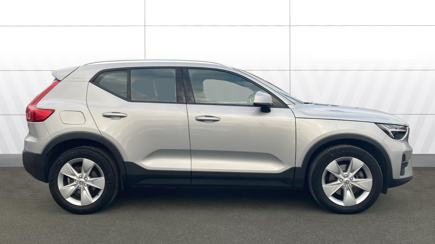 Used Volvo XC40 2023 for sale - 76983827: Photo 5