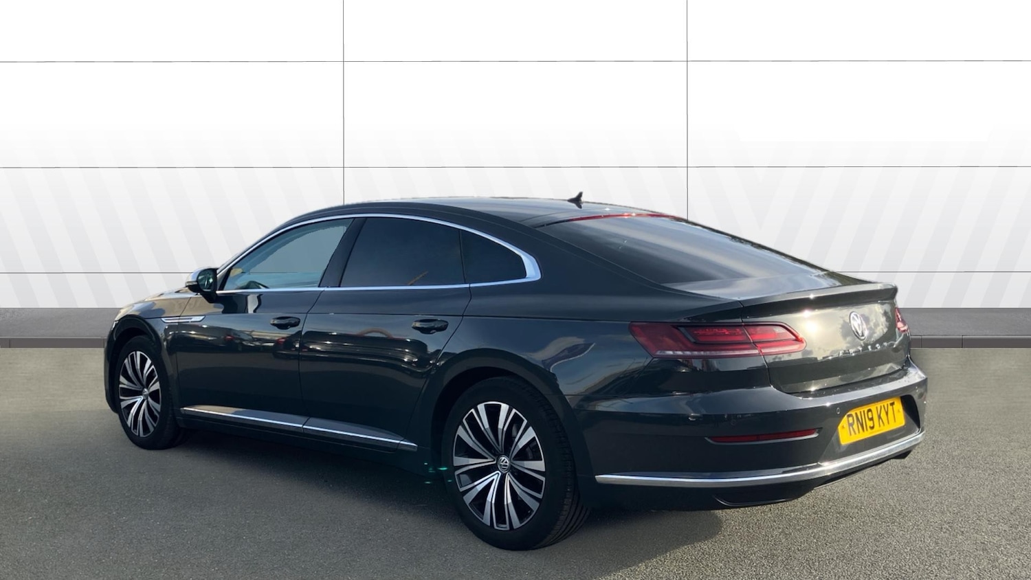 Used Volkswagen Arteon 2019 for sale - 76554166: Photo 2