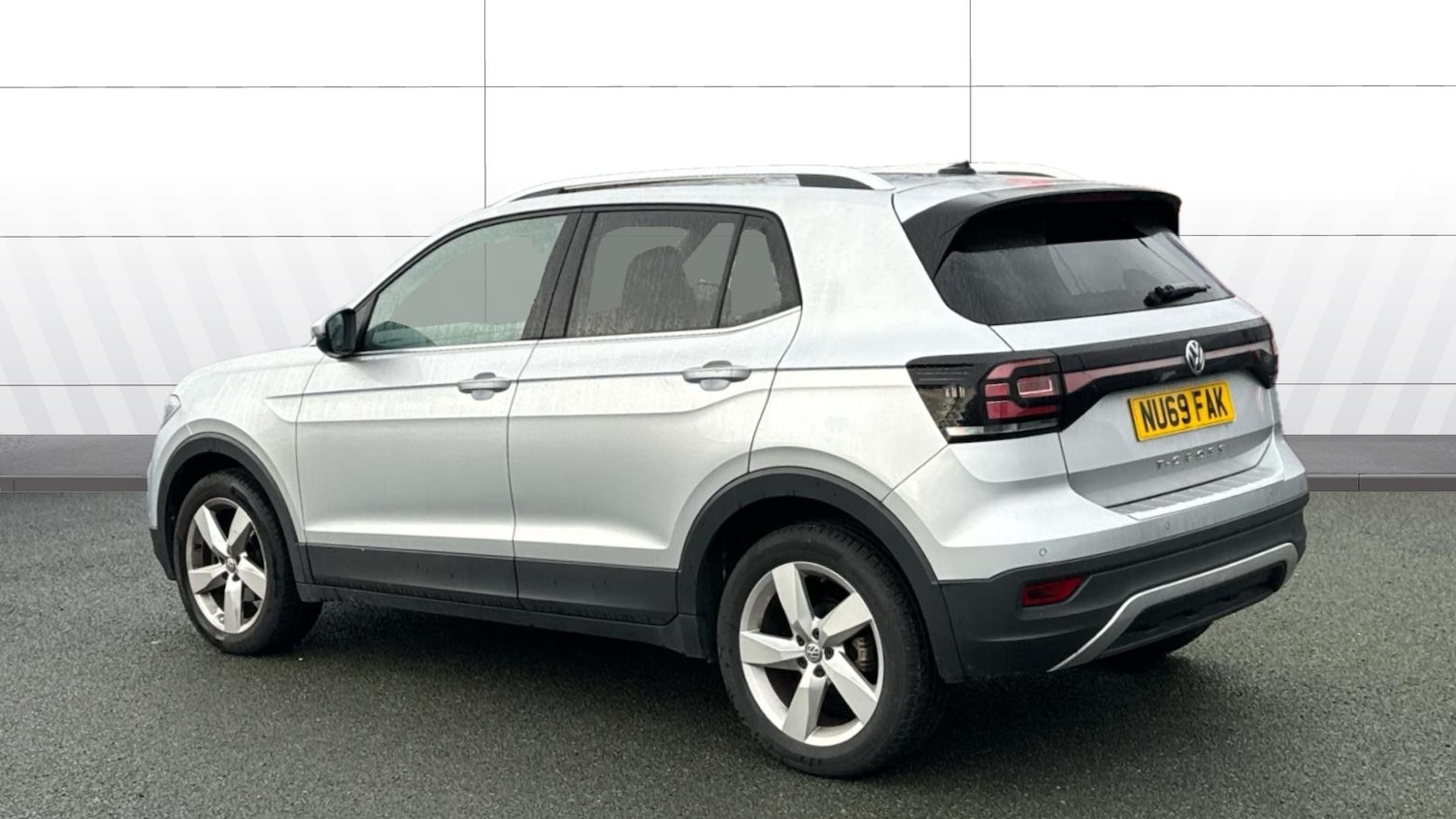 Used Volkswagen T-Cross 2019 for sale - 76649958: Photo 2