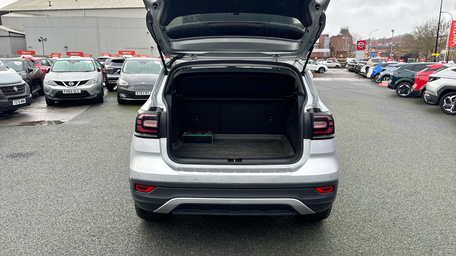 Used Volkswagen T-Cross 2019 for sale - 76649958: Photo 4