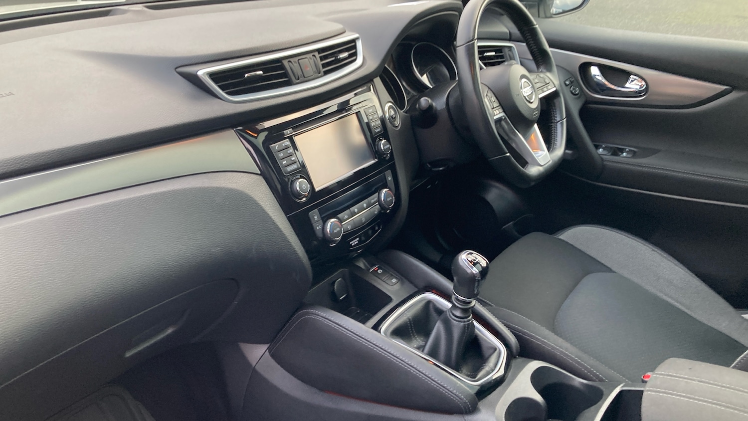 Used Nissan Qashqai 2018 for sale - 77222835: Photo 9