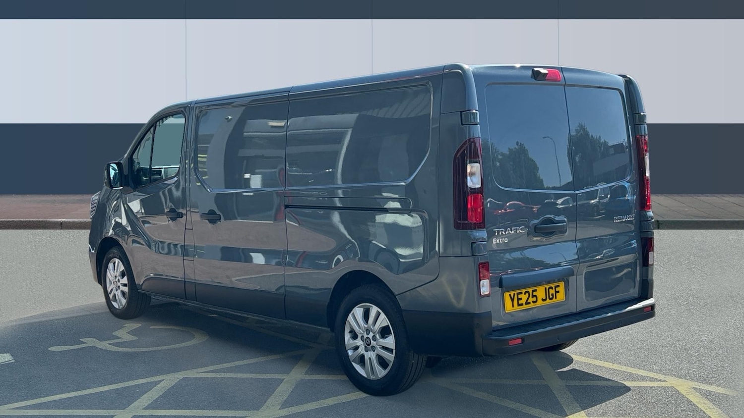 Used Renault Trafic 2025 for sale - 76807428: Photo 2