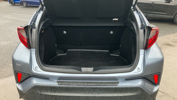 Used Toyota C-HR 2021 for sale - 76265870: Photo 4