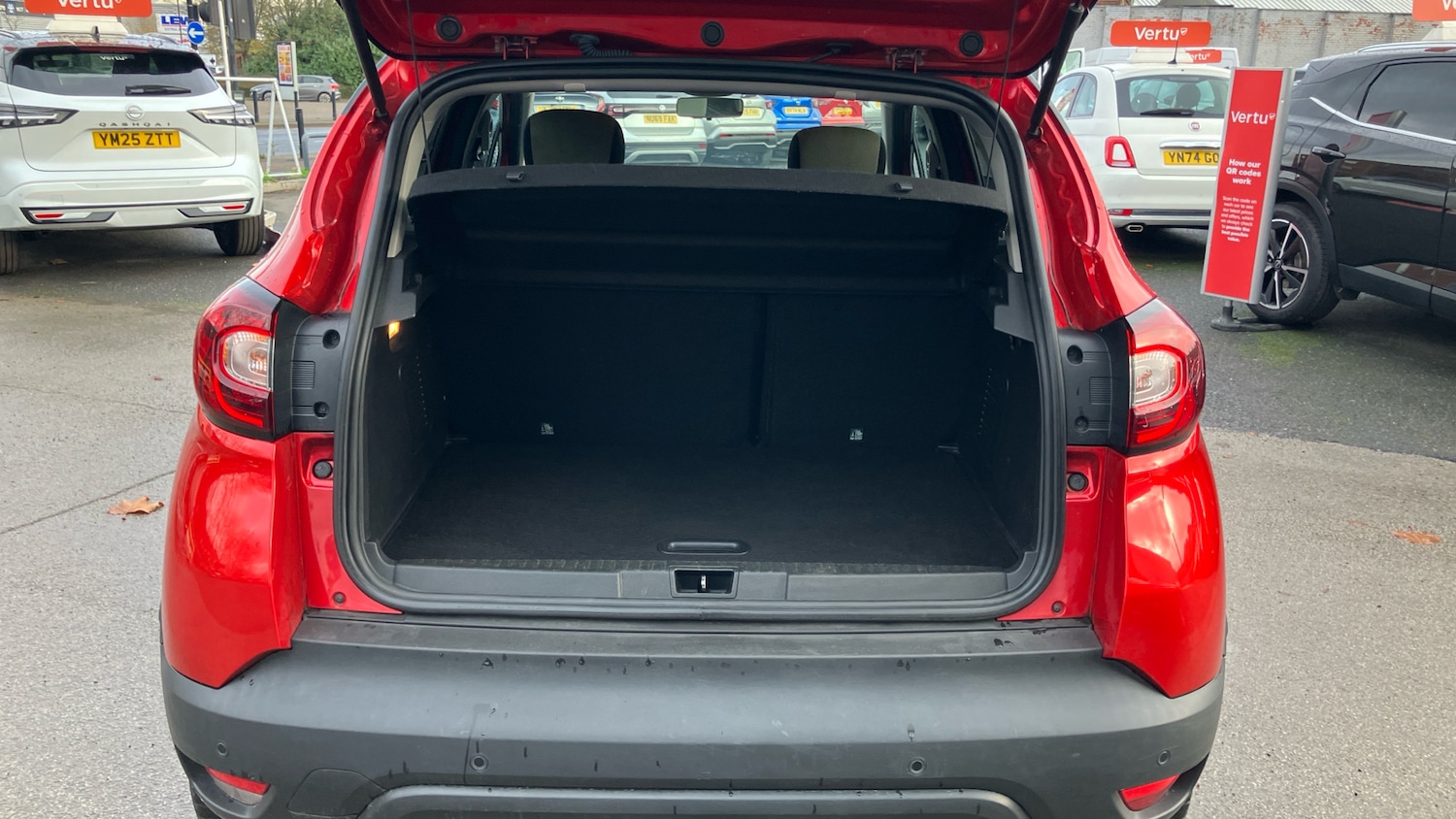 Used Renault Captur 2019 for sale - 76766817: Photo 4