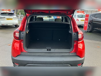 Used Renault Captur 2019 for sale - 76766817: Photo