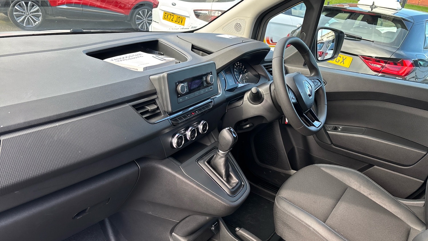 Used Renault Kangoo 2024 for sale - 78027070: Photo 9