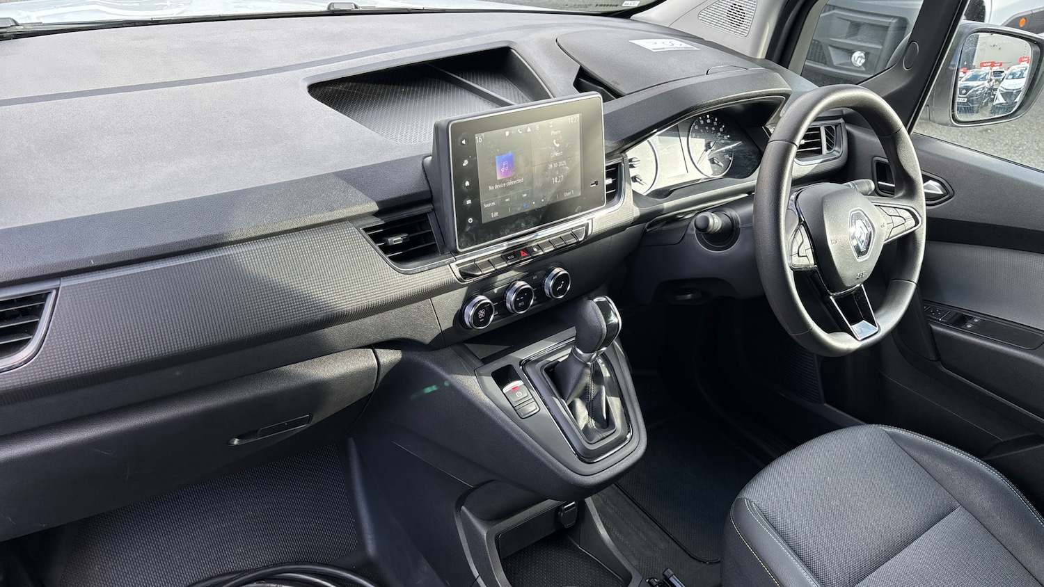 Used Renault Kangoo 2024 for sale - 76479485: Photo 10