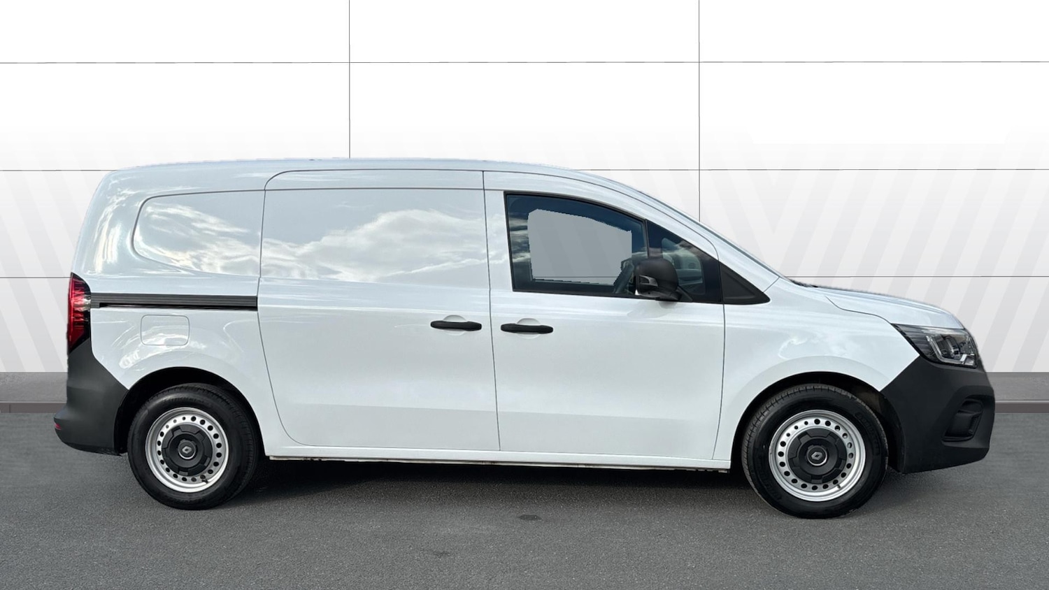 Used Renault Kangoo 2024 for sale - 76479485: Photo 5