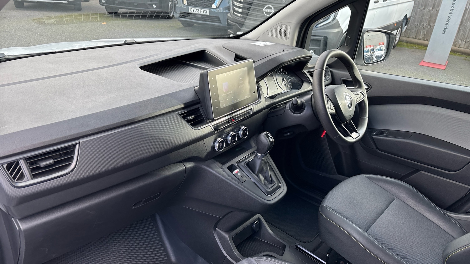 Used Renault Kangoo 2024 for sale - 76479485: Photo 9