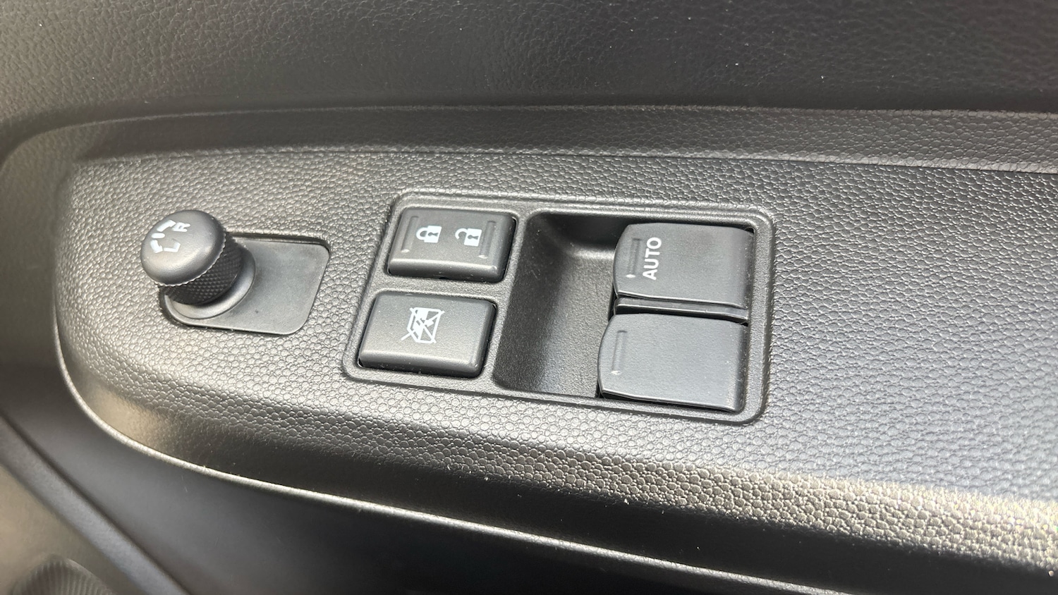 Used Suzuki Ignis 2021 for sale - 75982360: Photo 28