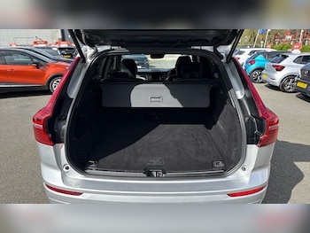 Used Volvo XC60 2020 for sale - 78267219: Photo