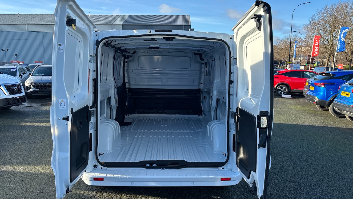 Used Nissan Primastar 2025 for sale - 77086451: Photo 4