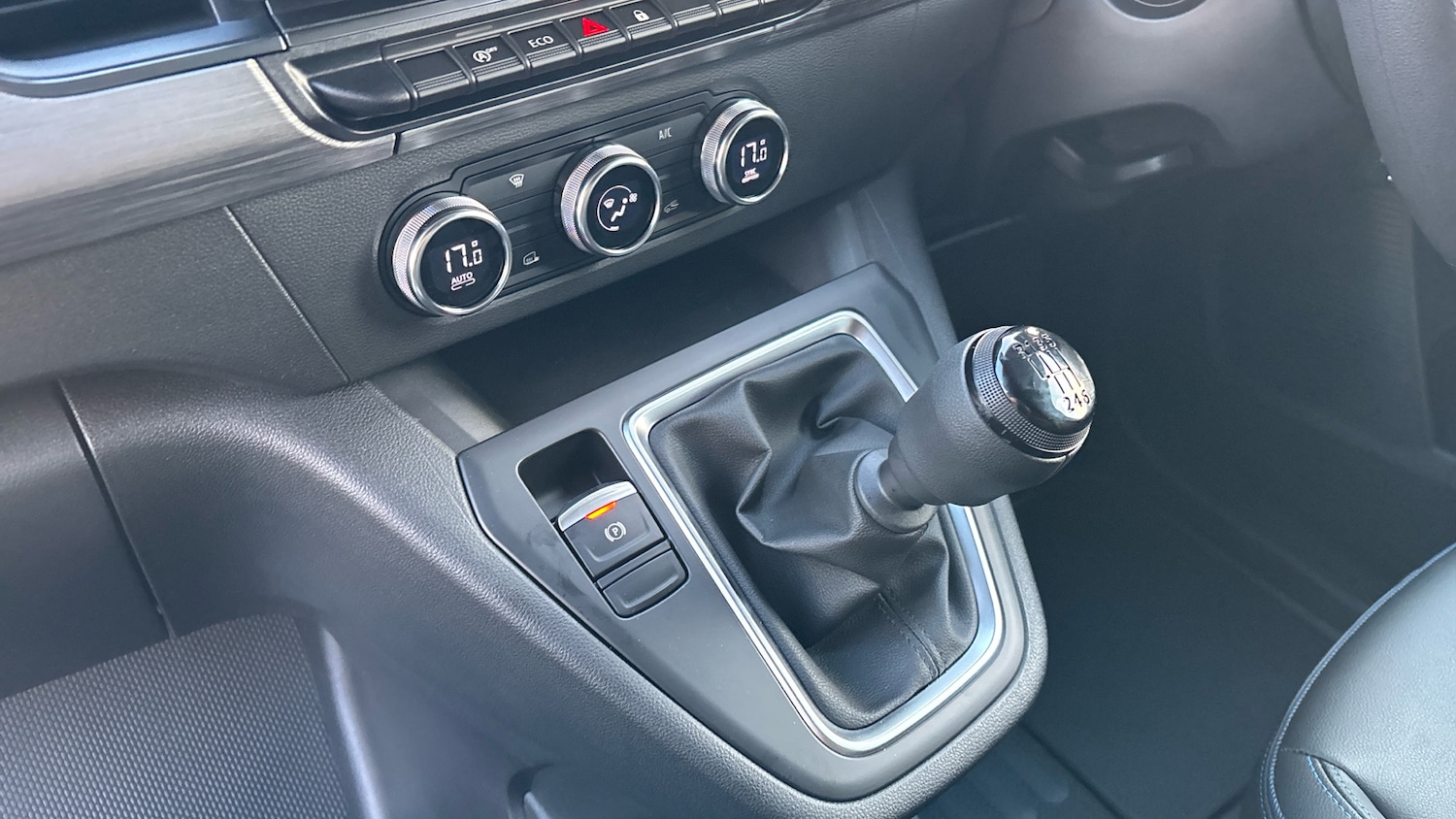 Used Nissan Other 2025 for sale - 76904880: Photo 13