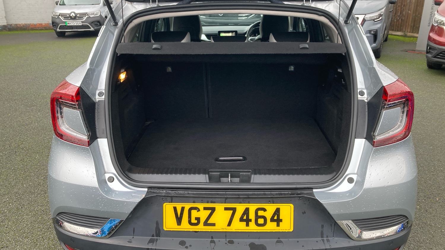 Used Renault Captur 2021 for sale - 77274779: Photo 4