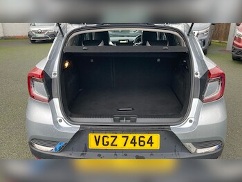 Used Renault Captur 2021 for sale - 77274779: Photo