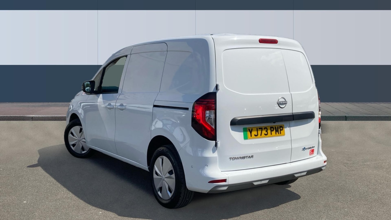 Used Nissan Other 2024 for sale - 76777215: Photo 2