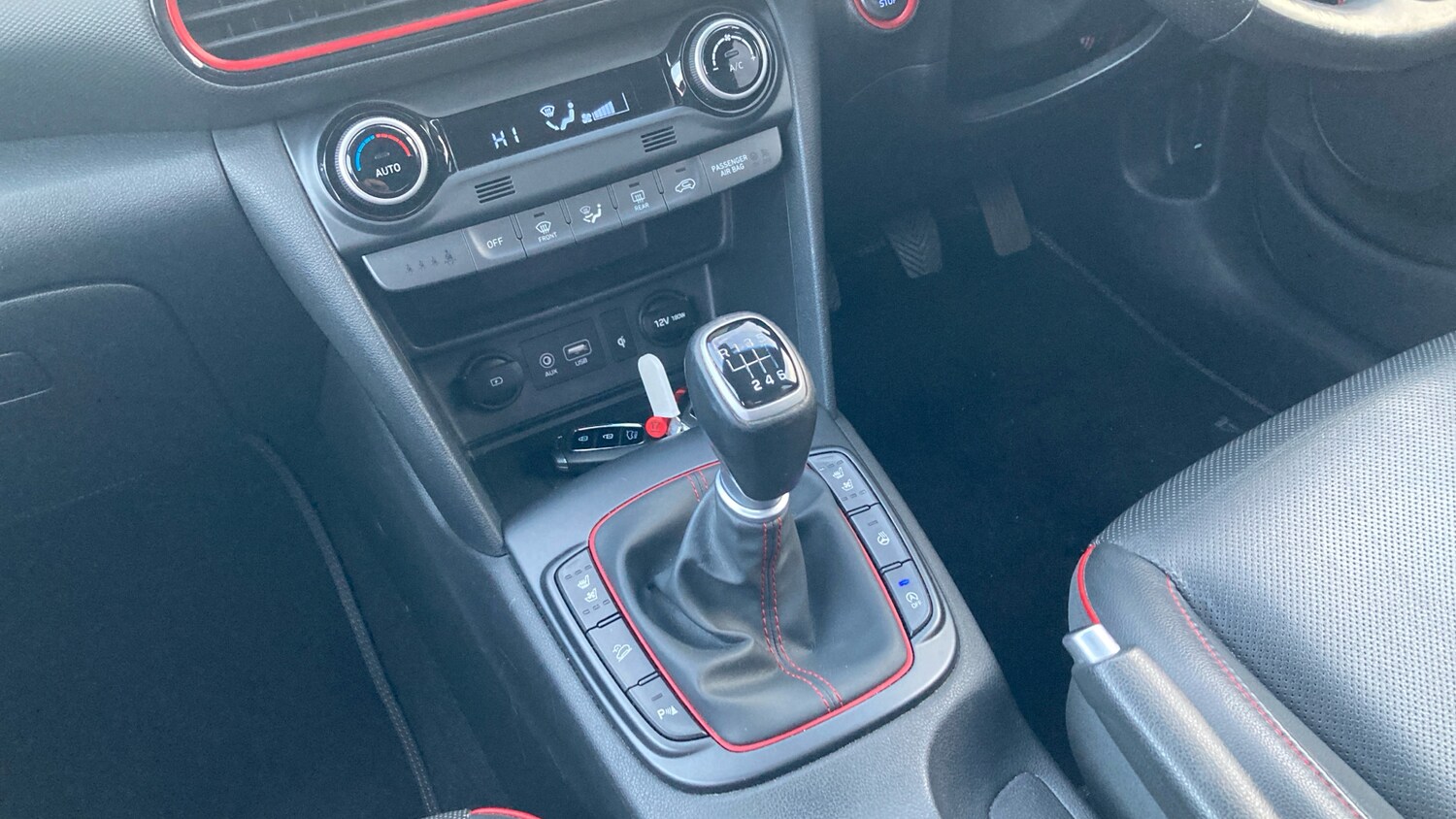 Used Hyundai KONA 2018 for sale - 76957383: Photo 13